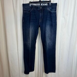 38x34 Express men’s jeans Kingston classic fit low rise straight leg